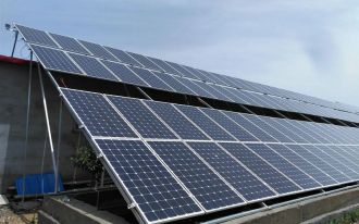 What occasions are distributed solar power generation systems suitable for?